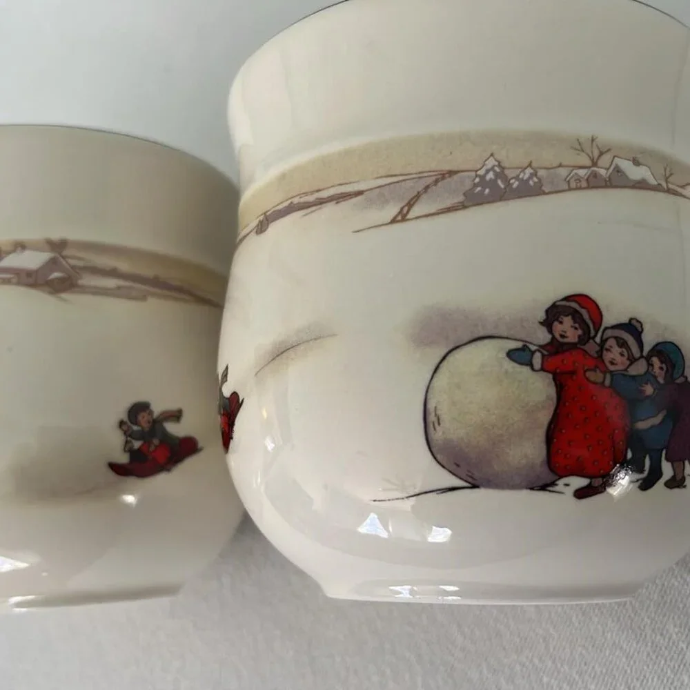 Hallmark Christmas Victorian Children 16 oz Mug  Set of 2 Hot Cocoa Hot Tea Coff